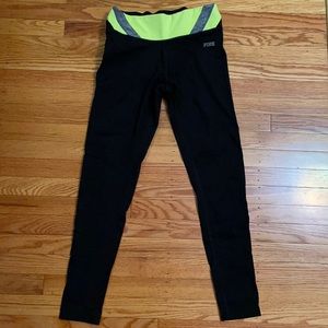 VS PINK ultimate yoga leggings.